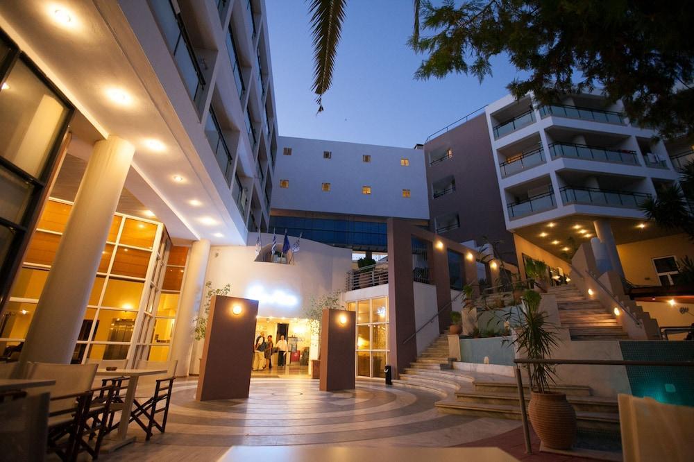 Santa Marina Unique Hotel 圣尼古拉奥斯 外观 照片